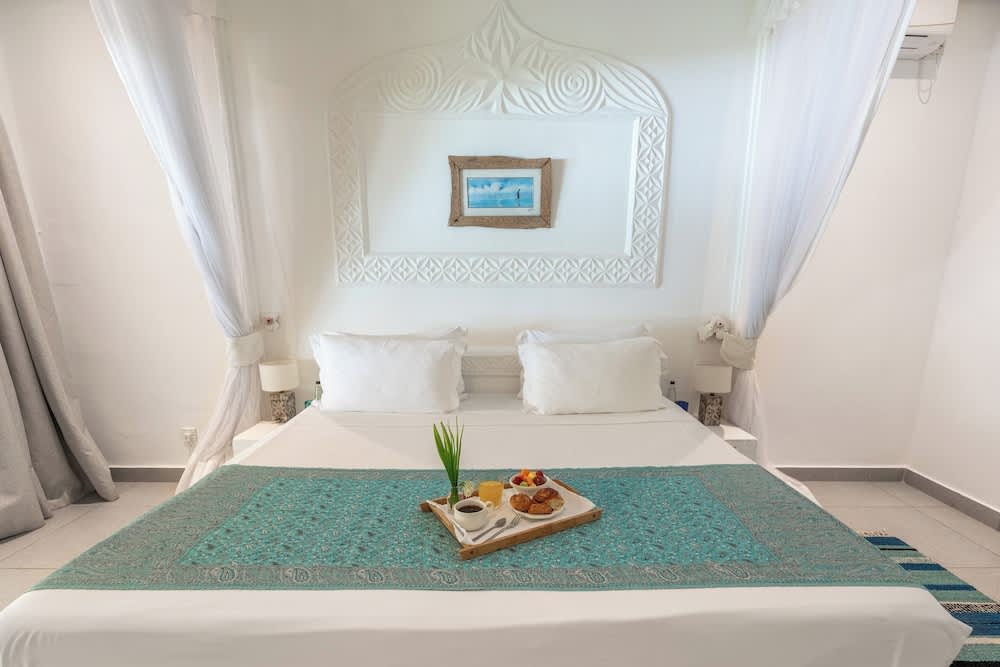 Nomad Beach Resort 1