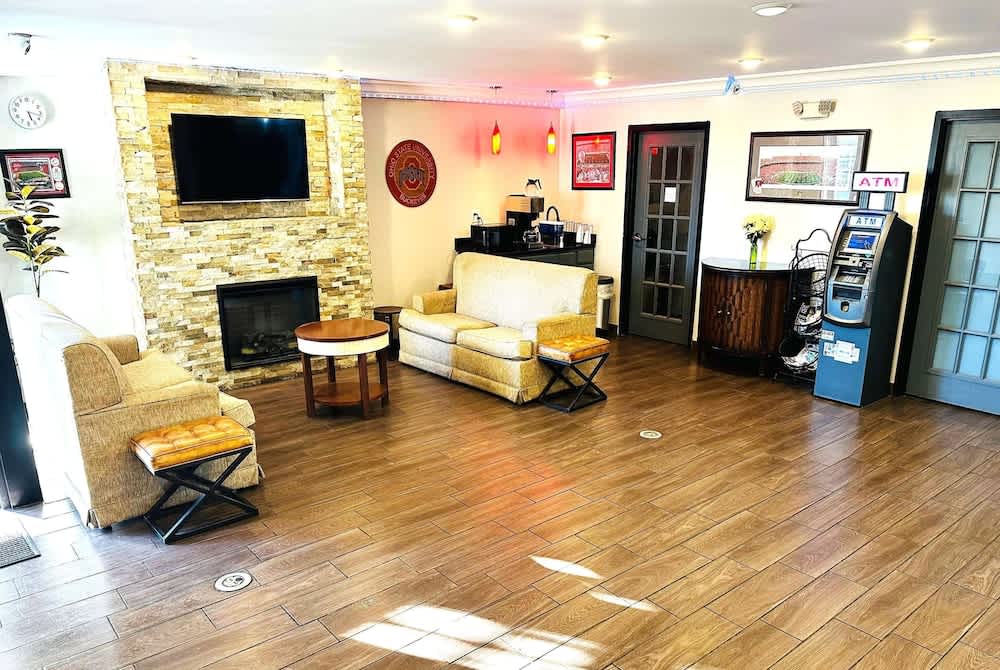 Baymont Inn and Suites by Wyndham Columbus / Near OSU 2