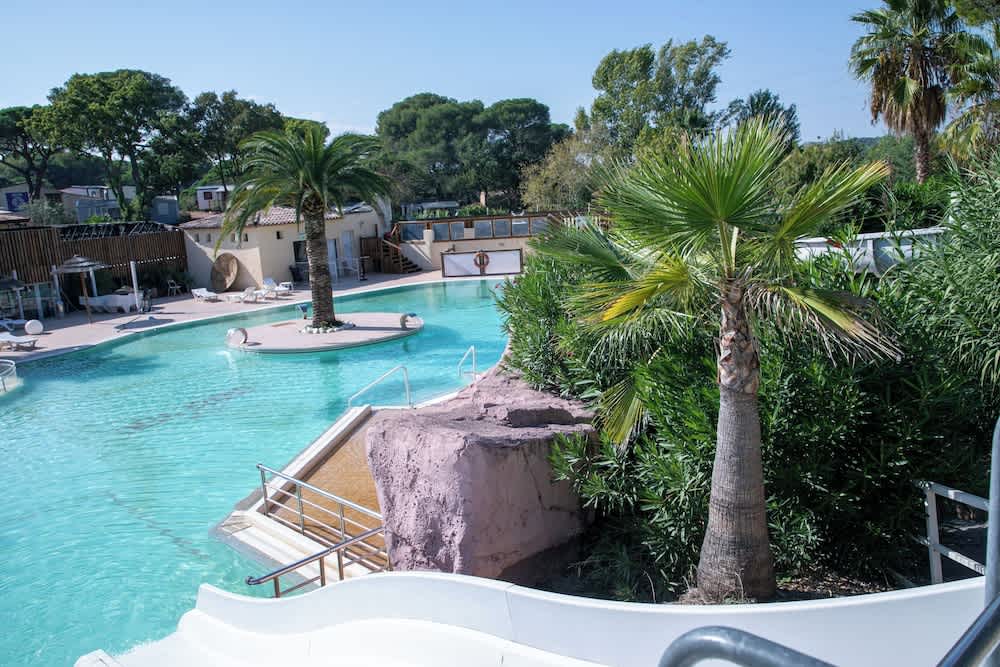 Mobilhome dans camping Site de Gorge Vent à Fréjus 1