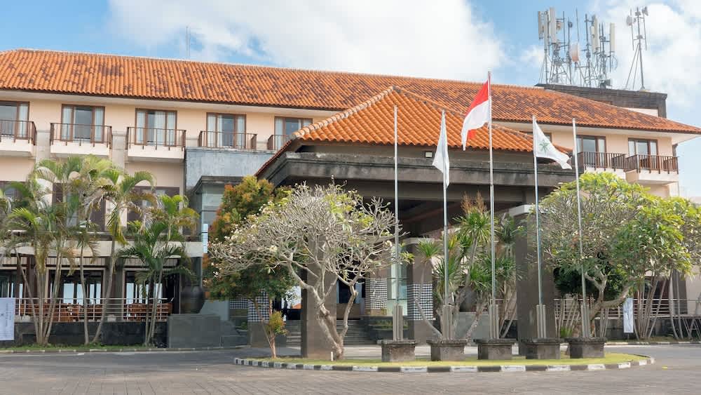 New Kuta Hotel by LORIN 1