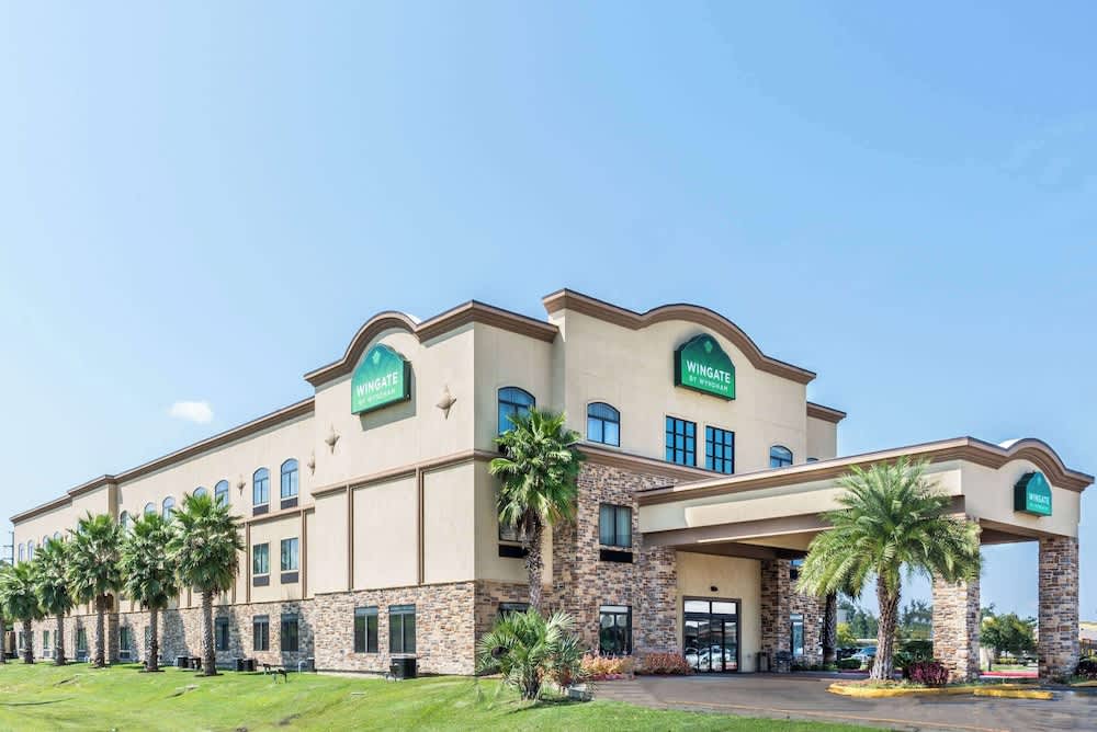 Wingate by Wyndham Lake Charles Casino Area 1