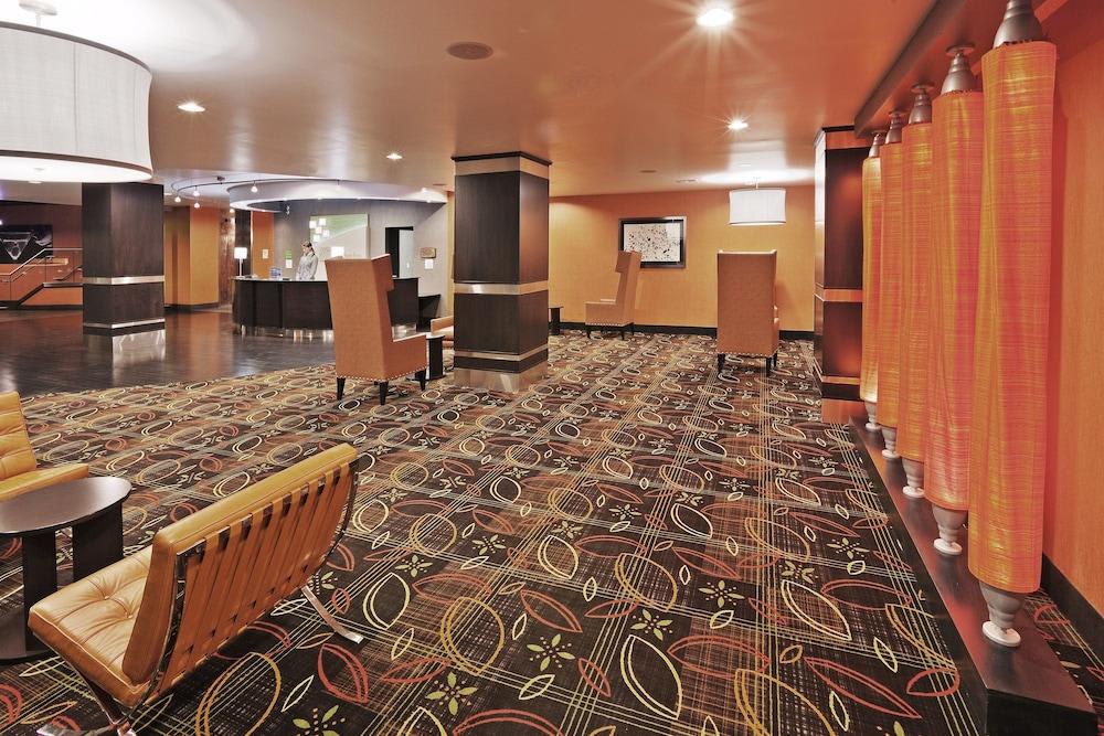 HOLIDAY INN TULSA CITY CENTER 5