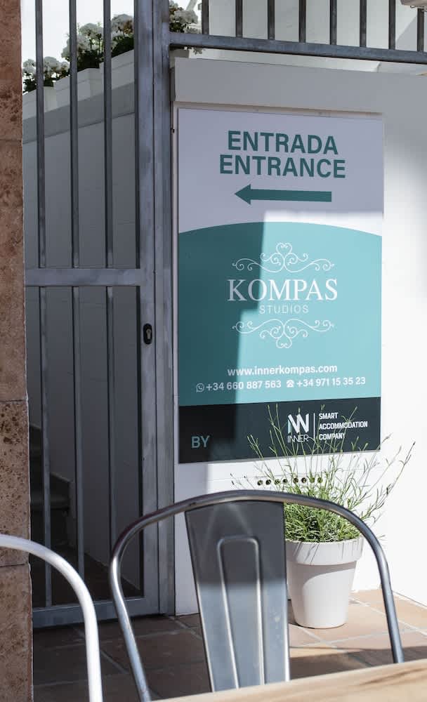 INNER Kompas Palmanova "Adults Only" 2