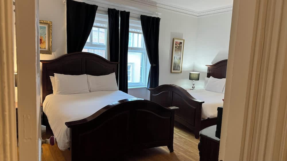 E-Hotel Des Grisons - Par Aneyro 1