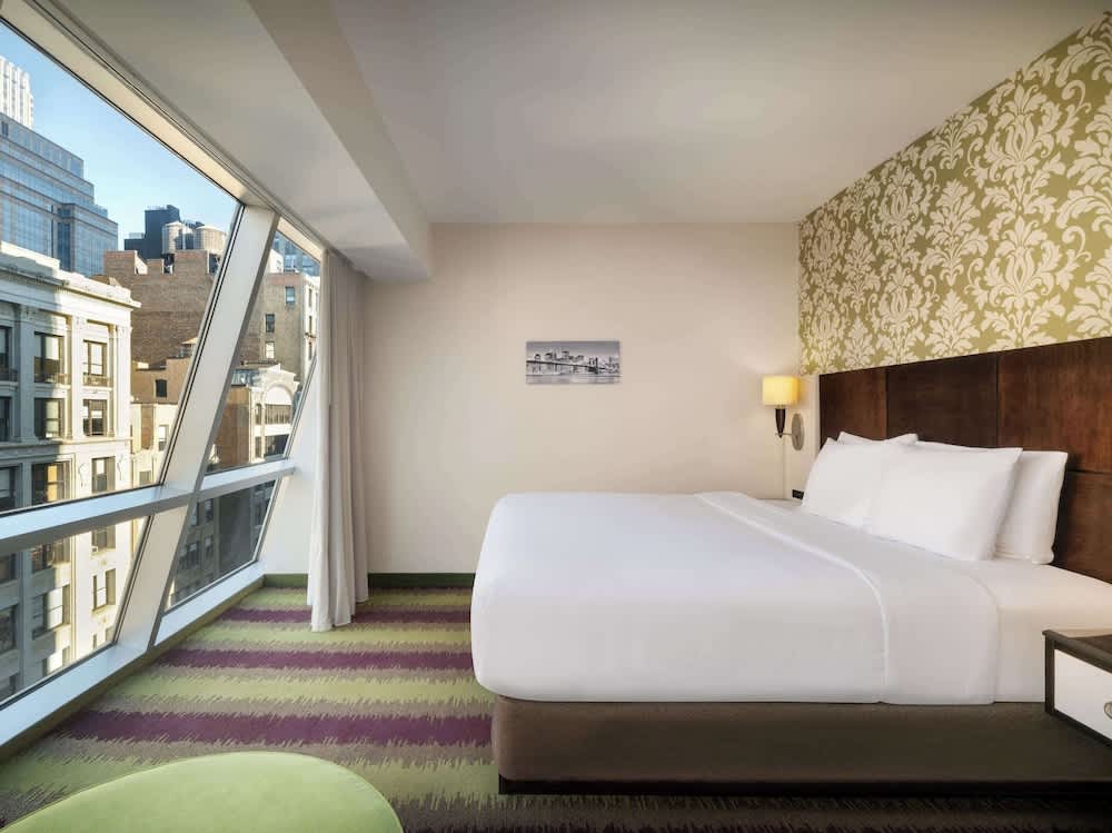 Best Western Premier Herald Square 4