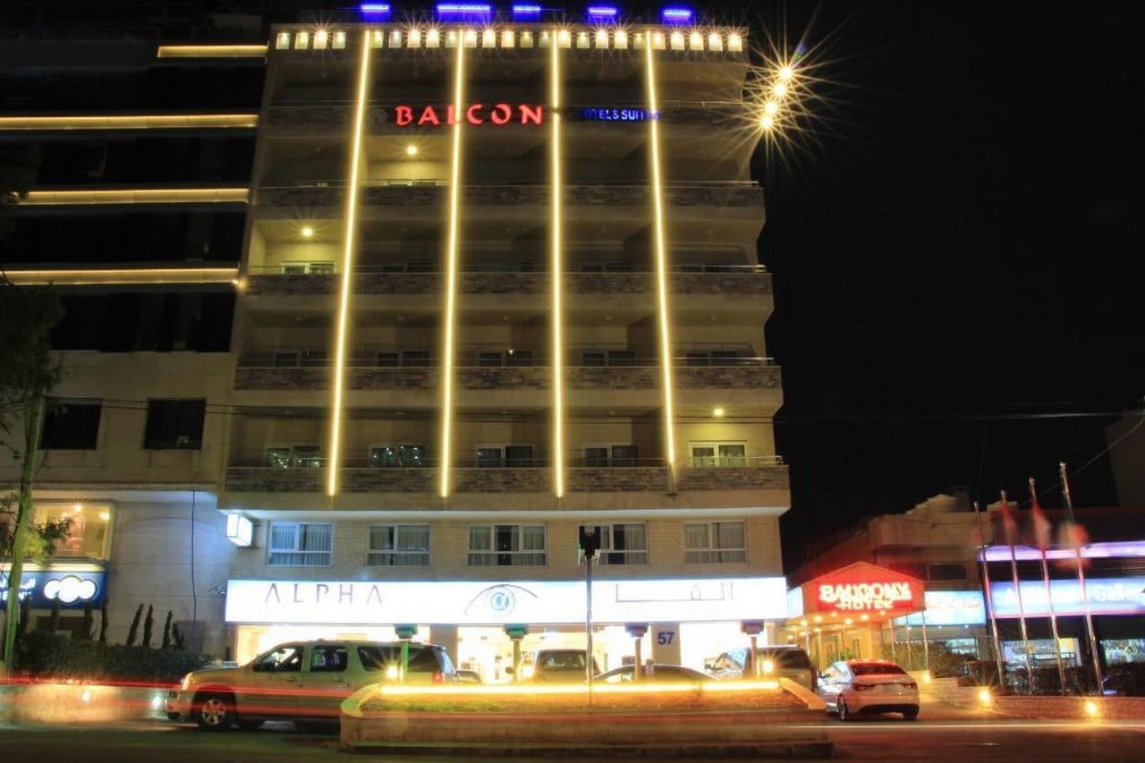 Balcony Hotel 2