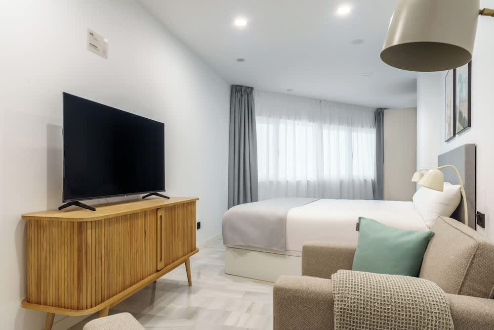 Limehome Jerez de la Frontera 2
