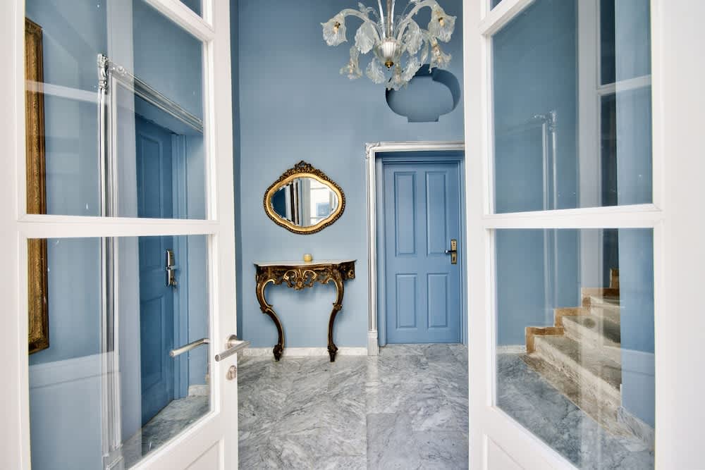 Julina Boutique Living 2