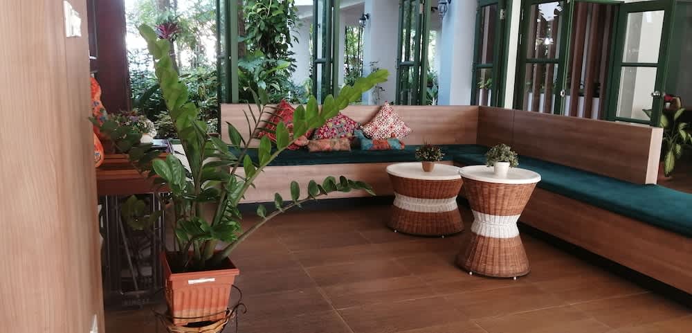 The Greenery Hotel 4