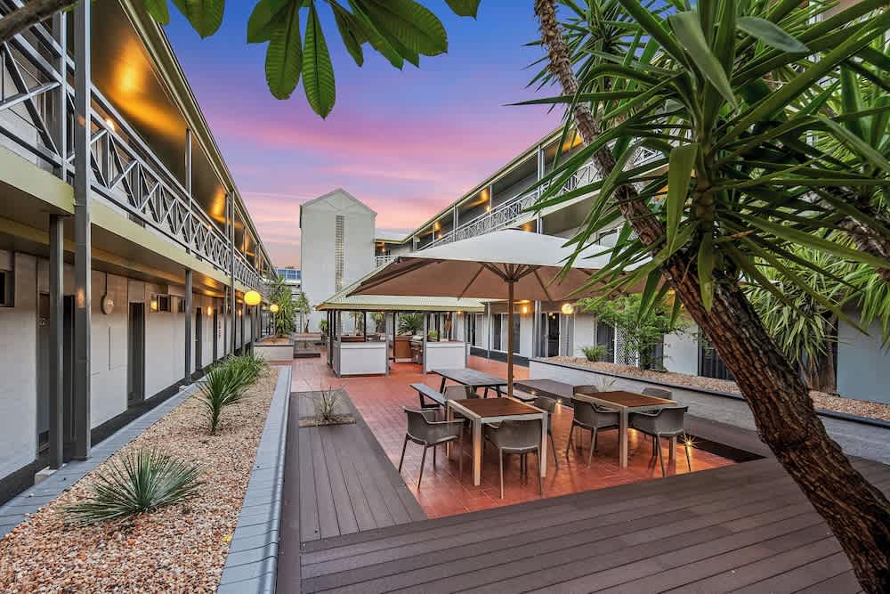 Stay at Alice Springs Hotel 1