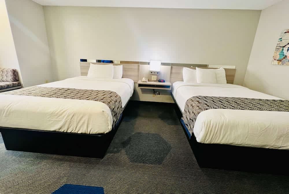 Microtel Inn Georgetown - Lexington North 1