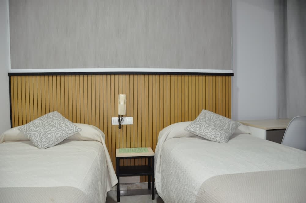 Hostal Ramón y Cajal 4