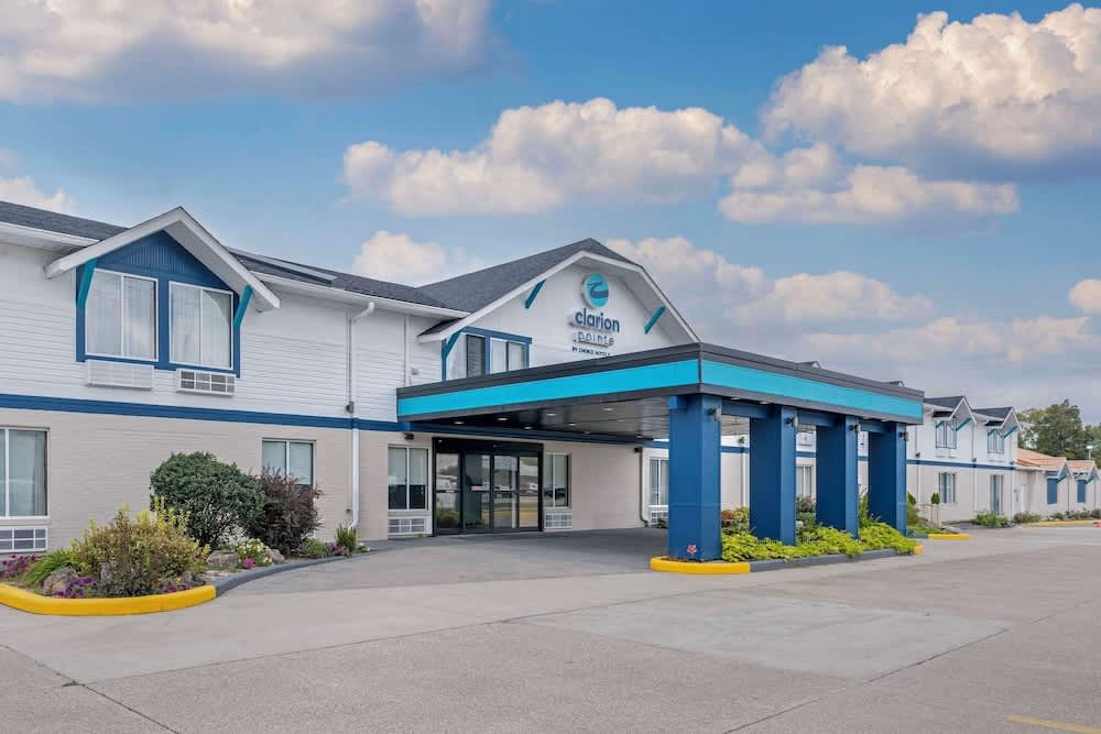 Clarion Pointe Jasper 1