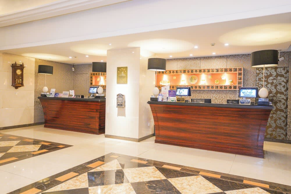 Broadway Mansions Hotel - On the Bund - Journey Through Time Old Shanghai Republic Dreams 1