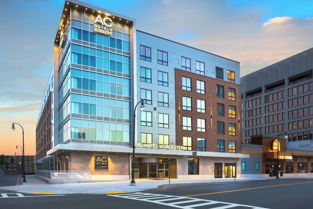 AC Hotel by Marriott Worcester 1