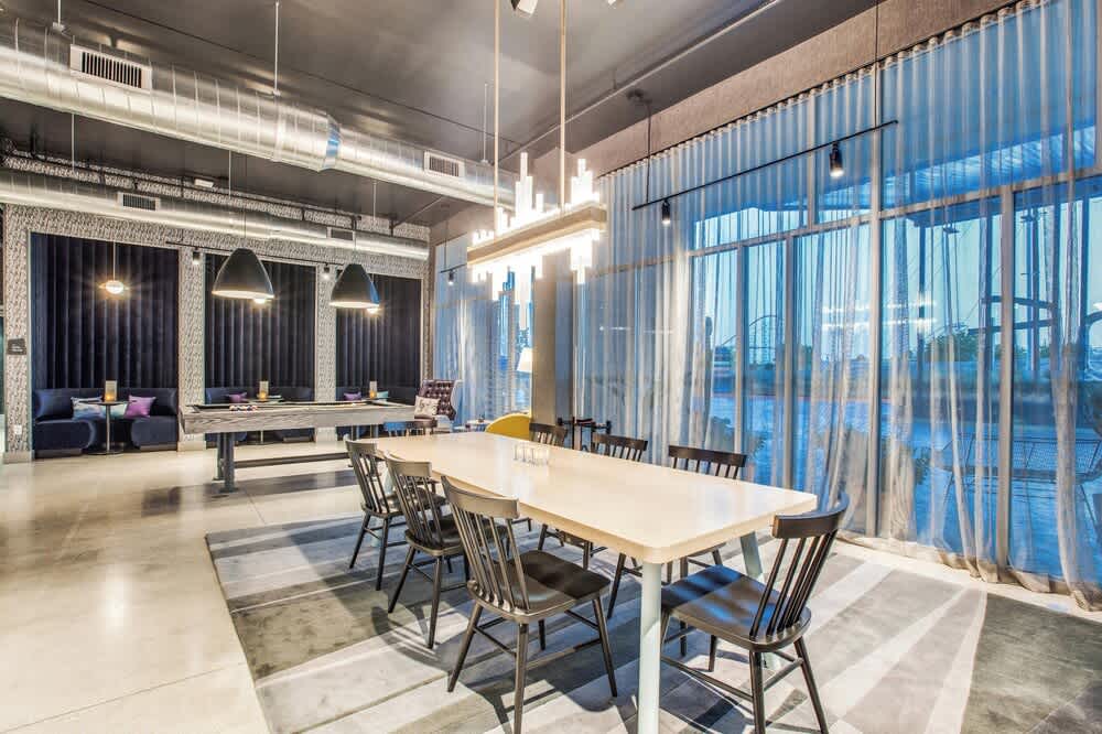 Aloft by Marriott Dallas Arlington Entertainment District 2