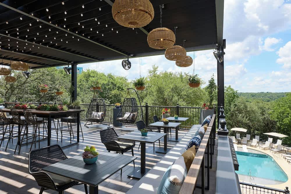 Renaissance Austin Hotel 1