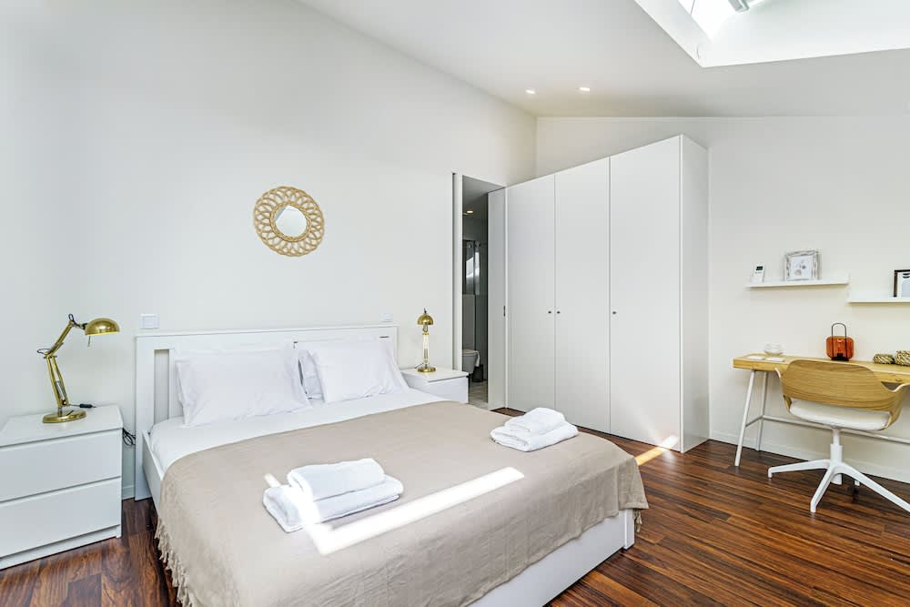 Bombarda 250 by LovelyStay 2