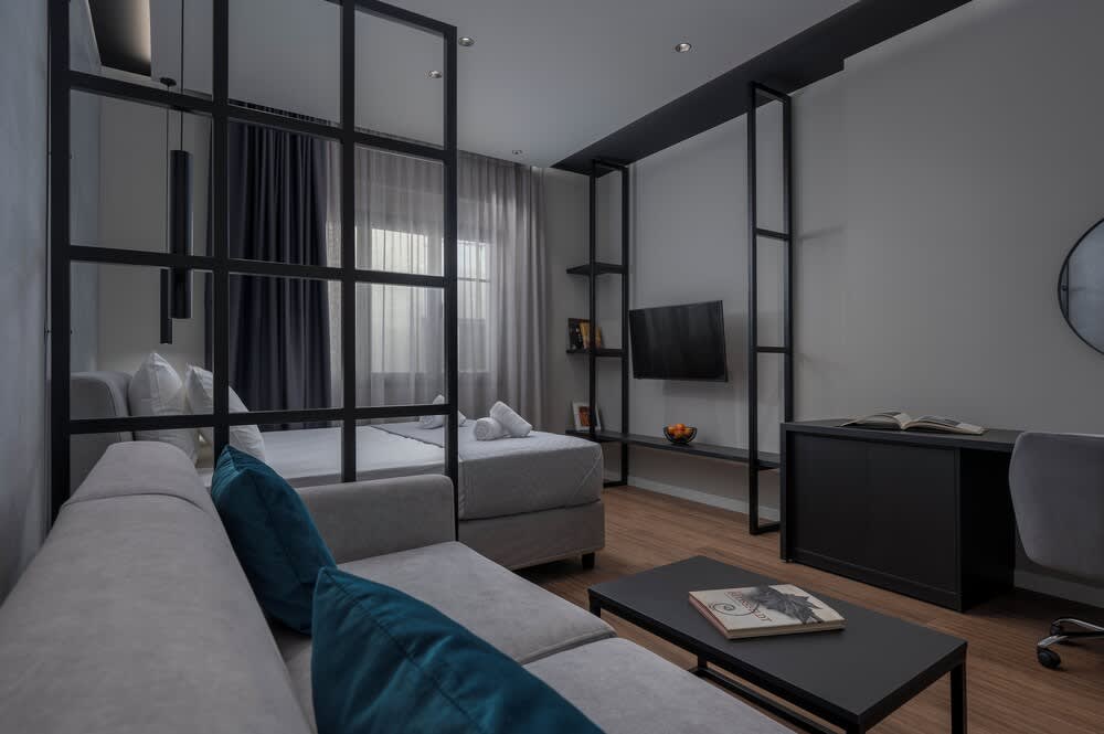 Hebrard Industrial Suites 2