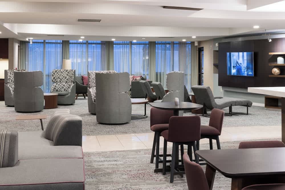 Courtyard by Marriott West Orange 2