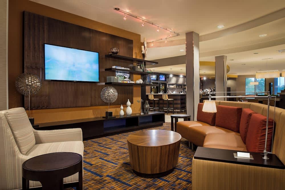 Courtyard by Marriott Hanover Lebanon 1