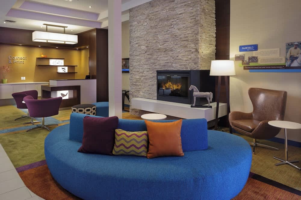 Fairfield Inn & Suites by Marriott Belleville 1