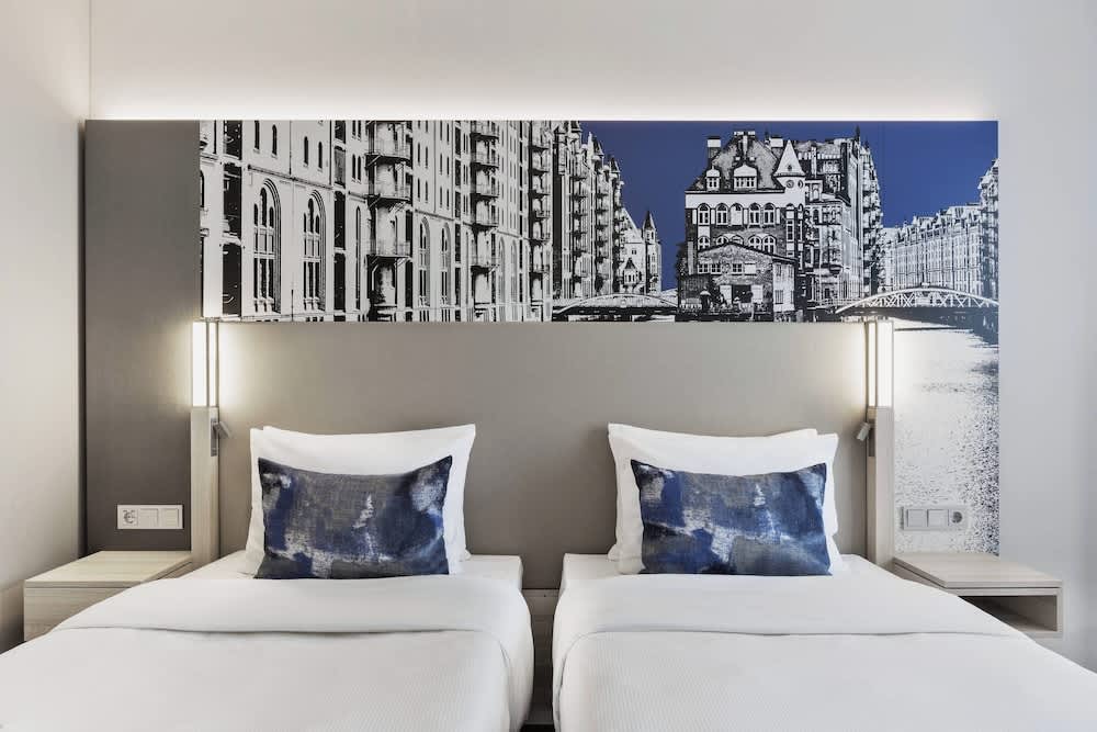 Courtyard by Marriott Hamburg City 2