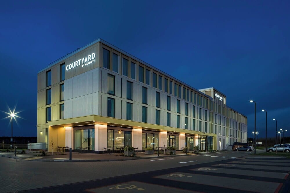 Courtyard by Marriott Inverness Airport 1