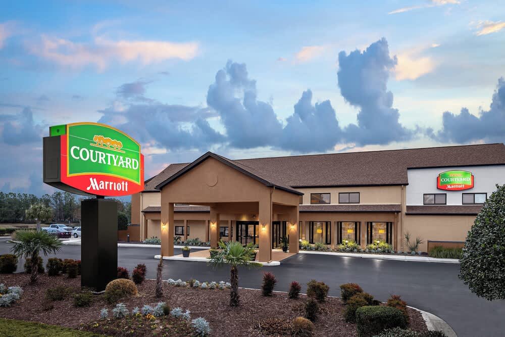 Courtyard by Marriott Wilmington/Wrightsville Beach 1