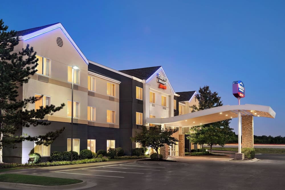 Fairfield Inn & Suites by Marriott Tulsa Central 1