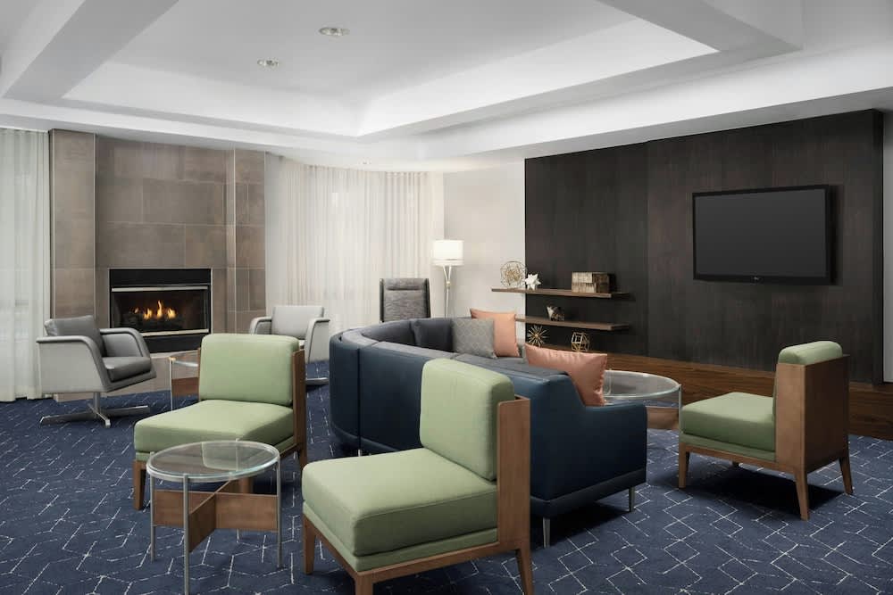 Courtyard by Marriott Lakeland 2
