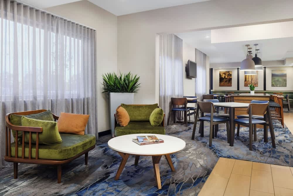 Fairfield Inn by Marriott Philadelphia Airport 2