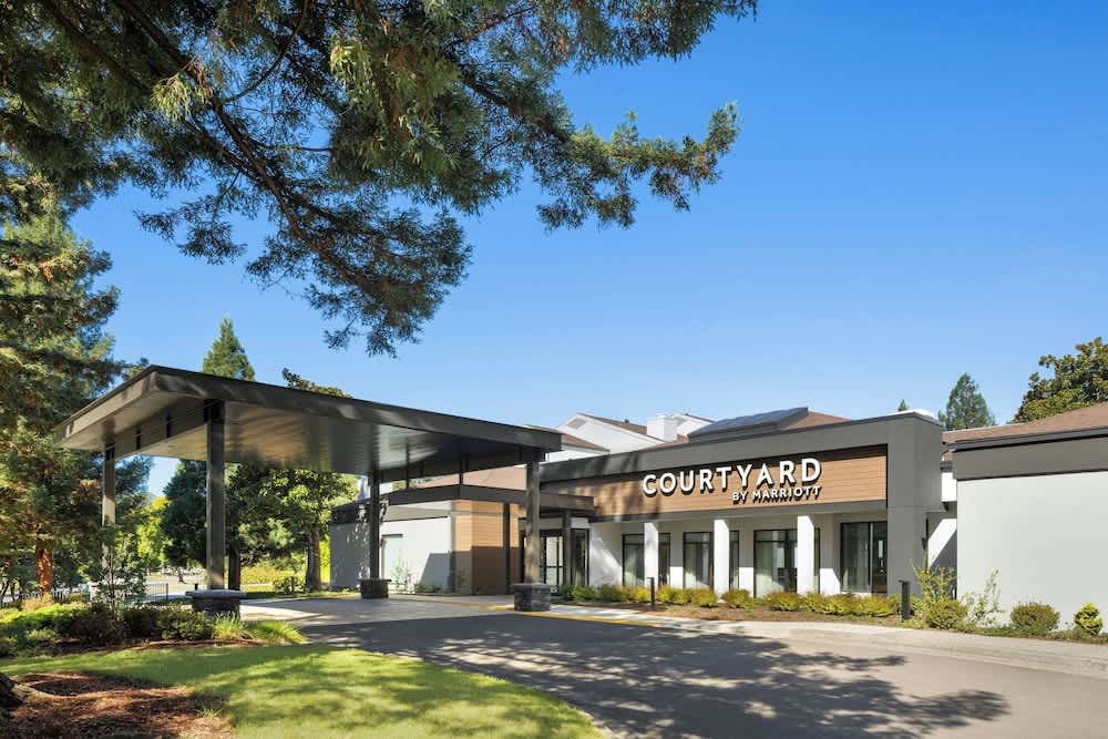 Courtyard by Marriott Portland Beaverton 1