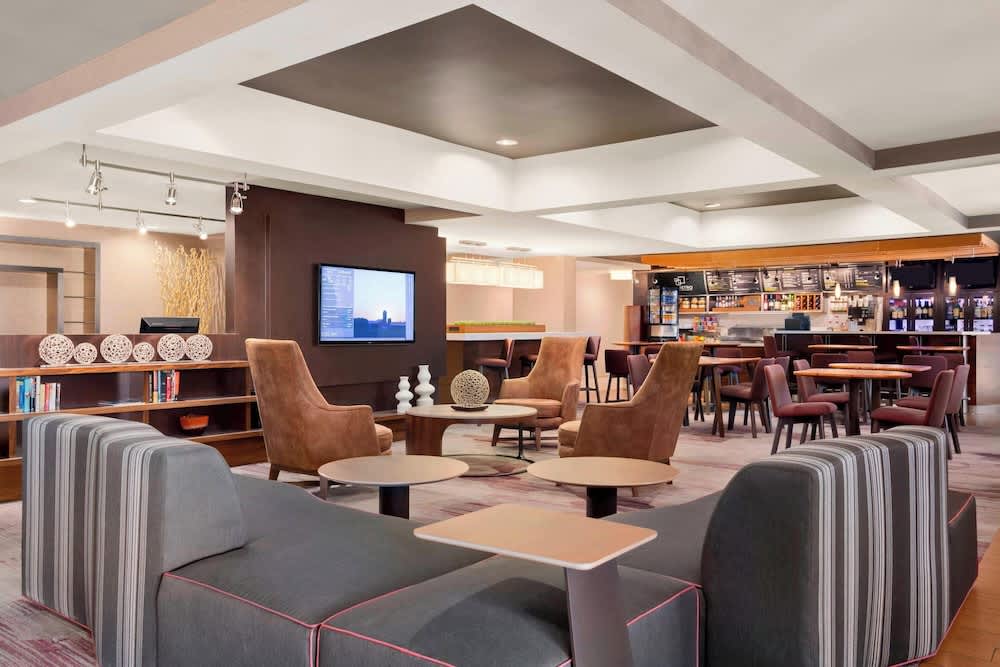 Courtyard by Marriott Springfield 2