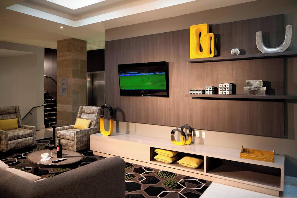 Courtyard Miami Beach South Beach 2