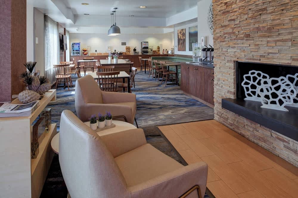 Fairfield Inn by Marriott Kalamazoo West 1