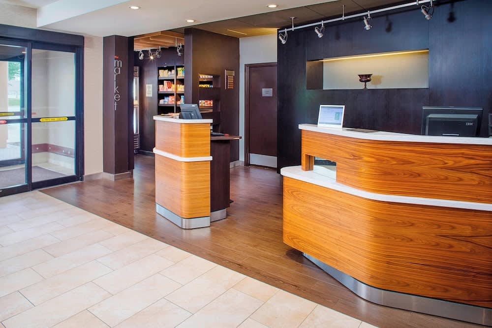 Courtyard by Marriott Richmond Airport 2