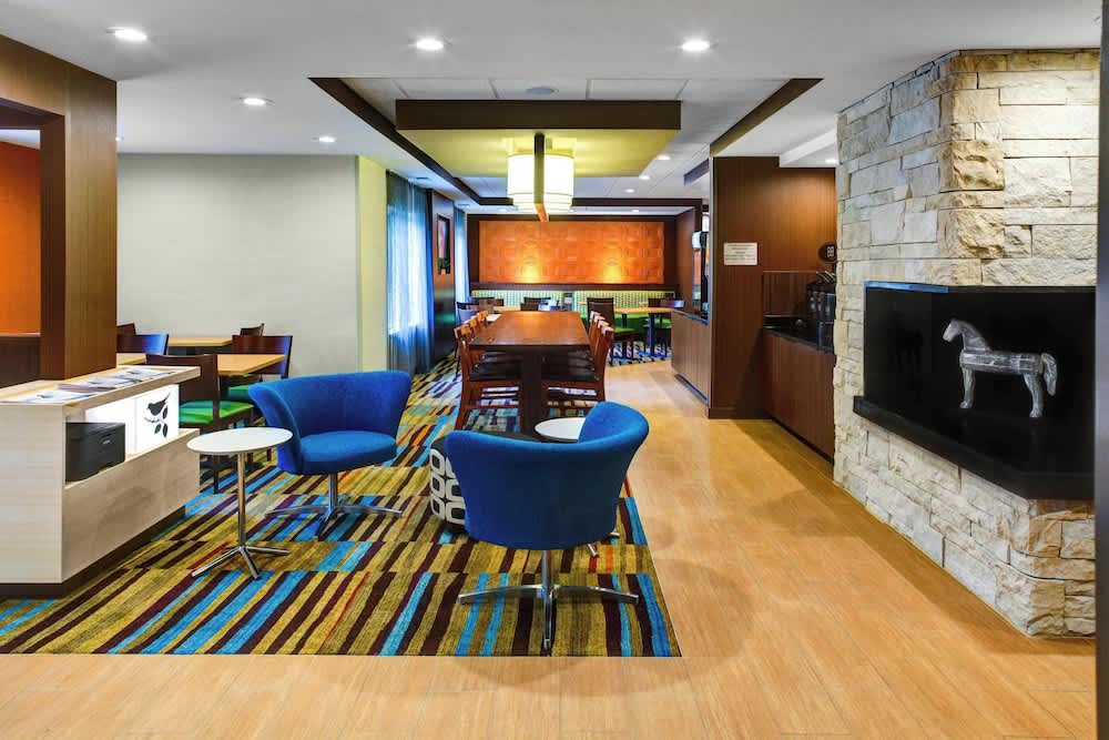Fairfield Inn and Suites by Marriott Atlanta Suwanee 2