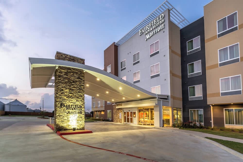 Fairfield Inn & Suites by Marriott Bay City, Texas 1