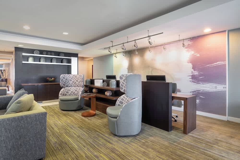 Courtyard by Marriott Princeton 2