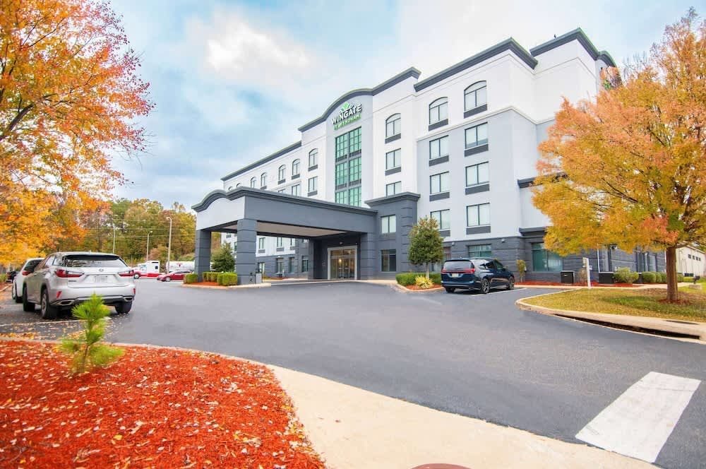 Wingate by Wyndham Tuscaloosa 1