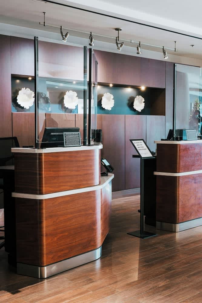 Courtyard by Marriott Los Angeles LAX / Century Boulevard 2