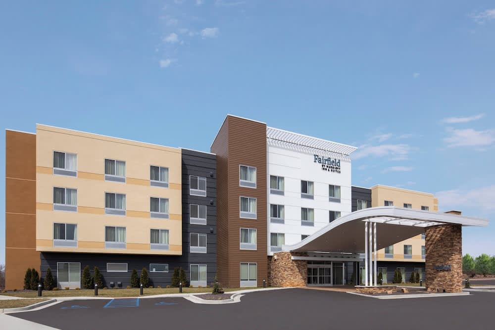 Fairfield Inn & Suites by Marriott Poplar Bluff 1
