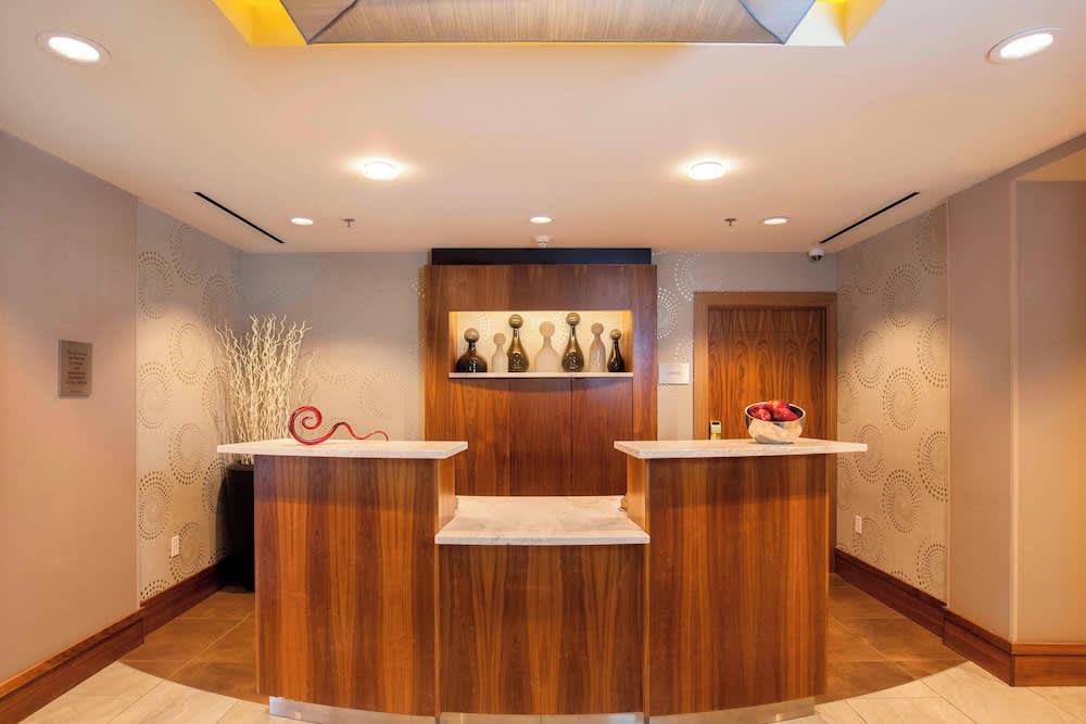Courtyard by Marriott Ithaca Airport/University 2