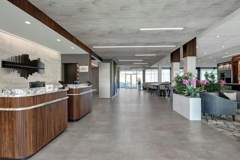 Courtyard by Marriott Hamilton 4