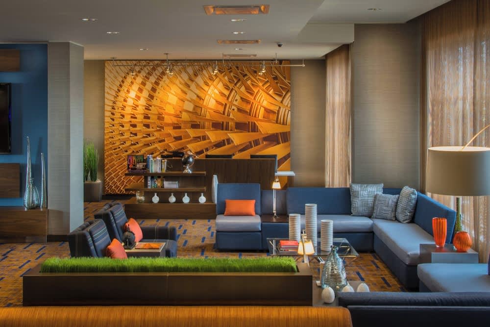 Courtyard by Marriott Winnipeg Airport 1
