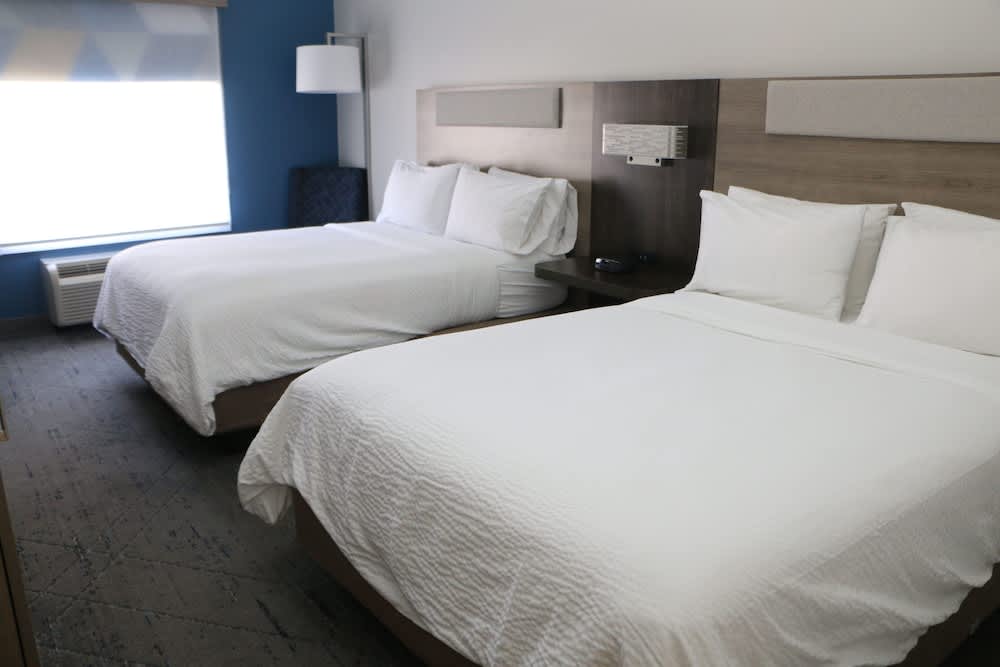 Holiday Inn Express & Suites ALBEMARLE by IHG 2
