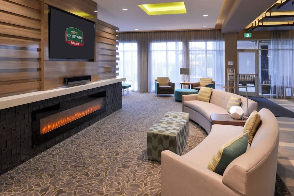 Courtyard by Marriott Saskatoon Airport 1