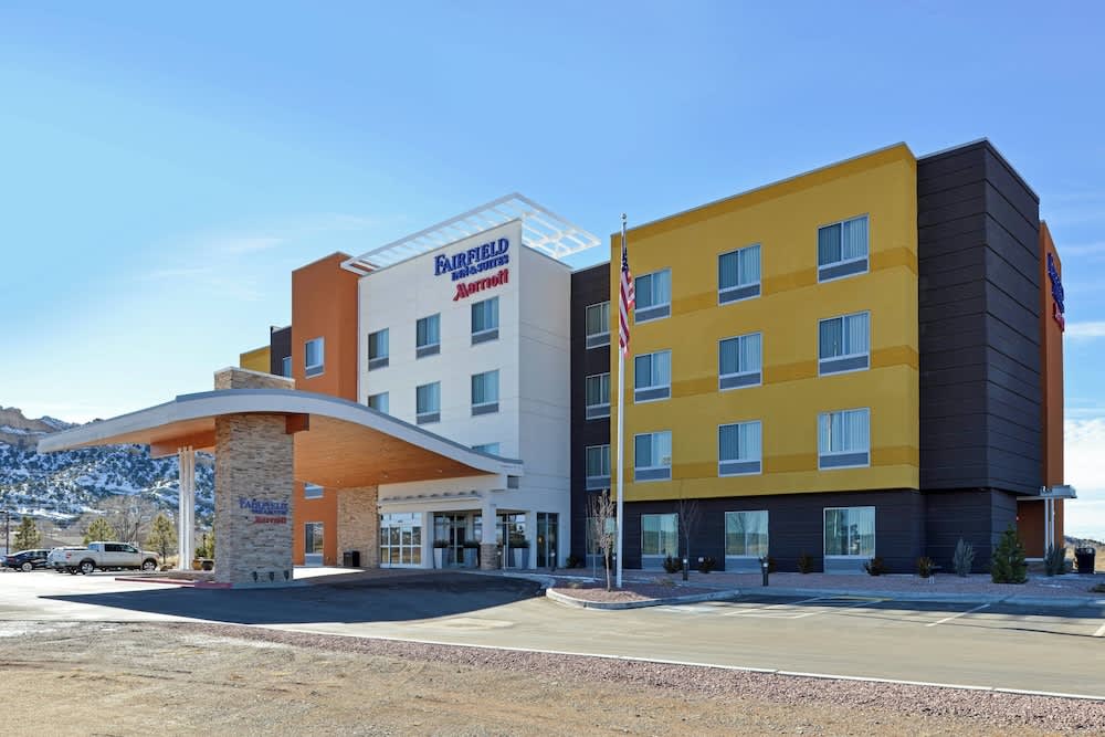 Fairfield Inn & Suites by Marriott Gallup 1