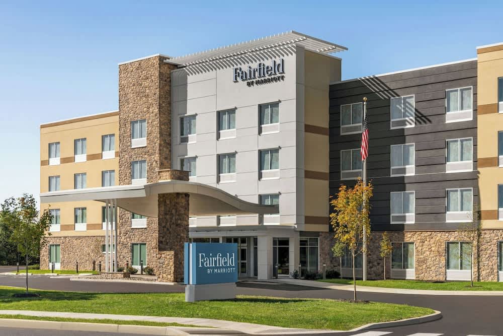 Fairfield by Marriott Inn & Suites Bethlehem PA 1